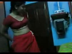 Shy south indian women show her nude body to his boy friend first time