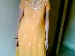 Shy Indian Aunty (Marathi) stripping